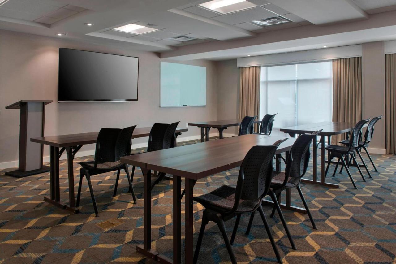 Residence Inn By Marriott Lancaster Rohrerstown Bagian luar foto