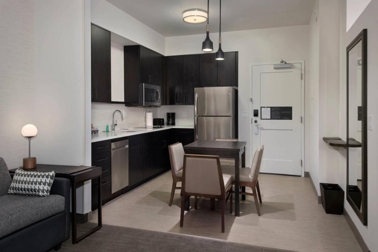 Residence Inn By Marriott Lancaster Rohrerstown Bagian luar foto